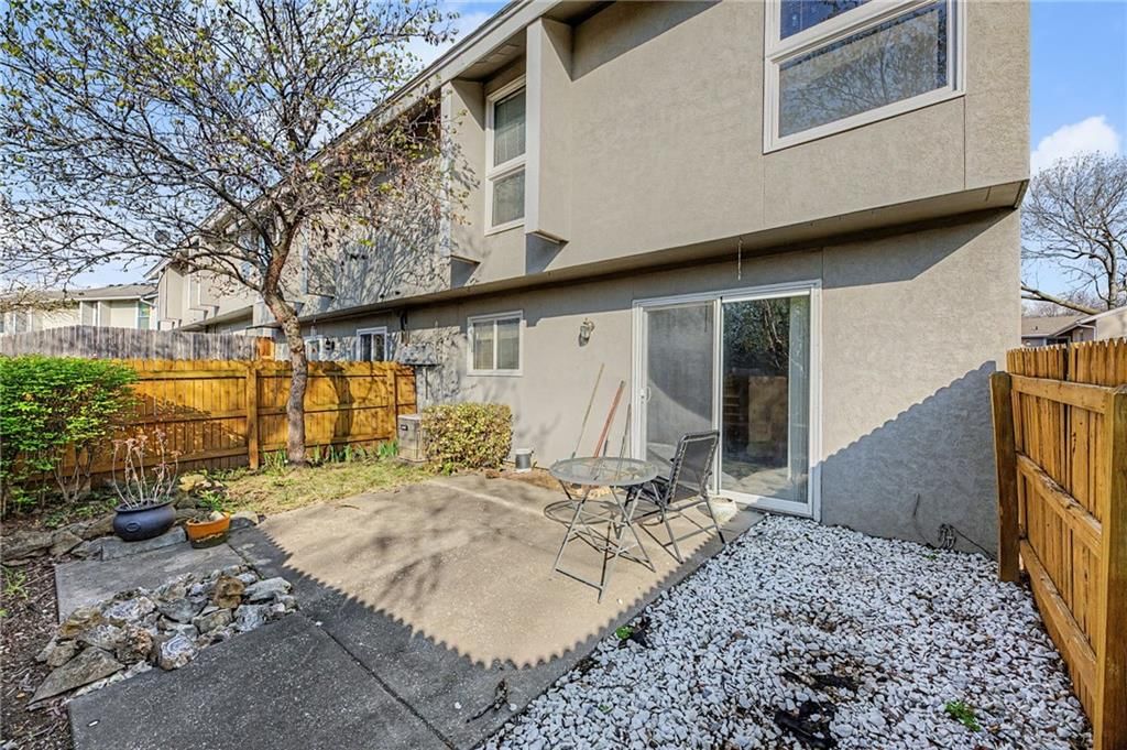10851 Rosehill Road — photo 7