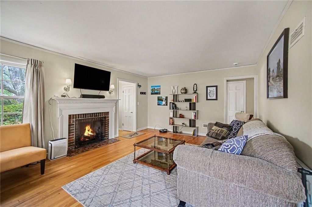 5611 Harvard Avenue — photo 7
