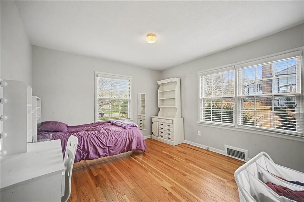 5611 Harvard Avenue — photo 15