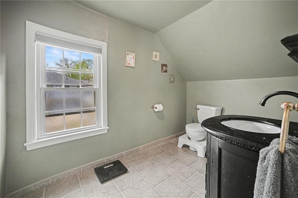 5611 Harvard Avenue — photo 18
