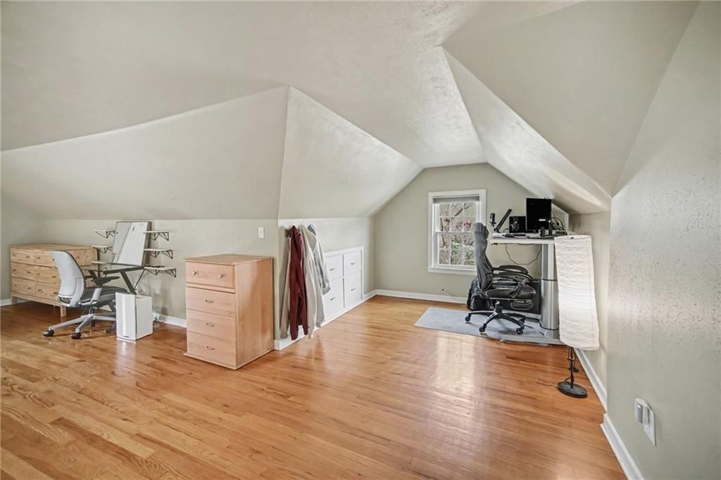 5611 Harvard Avenue — photo 20