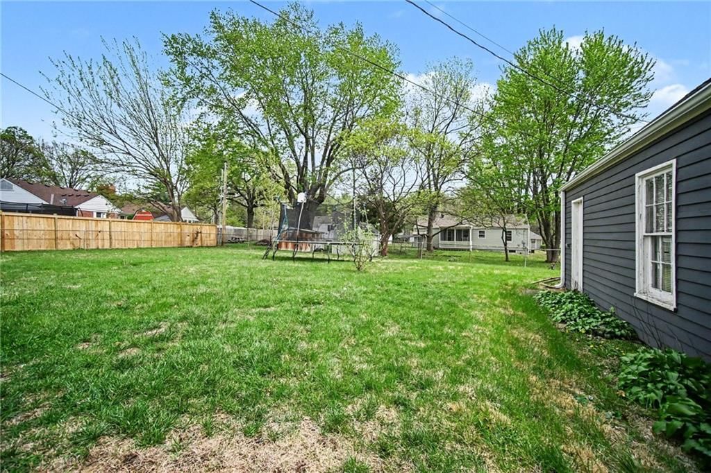 5611 Harvard Avenue — photo 28
