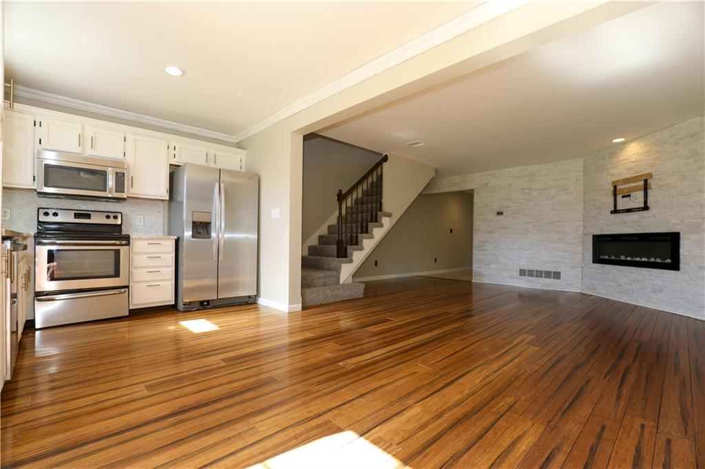 5635 NW Sunrise Meadow Circle — photo 2
