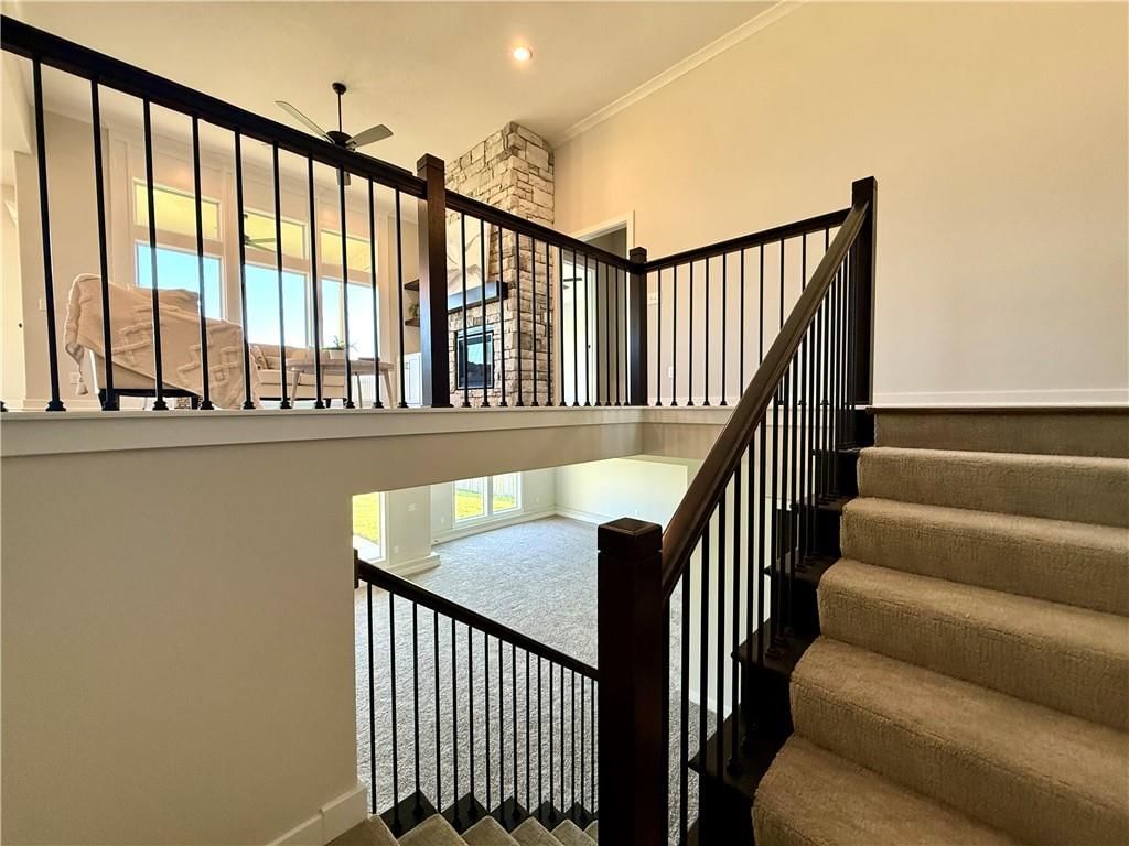 1015 Poplar Lane — photo 10