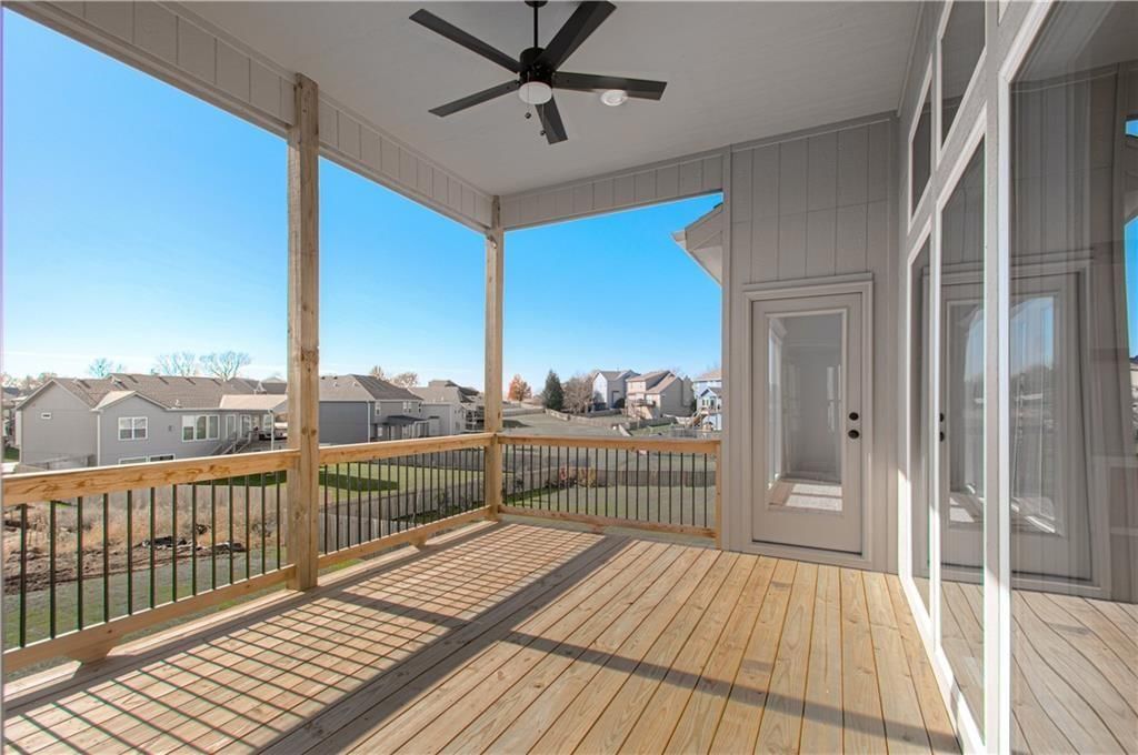 1015 Poplar Lane — photo 23