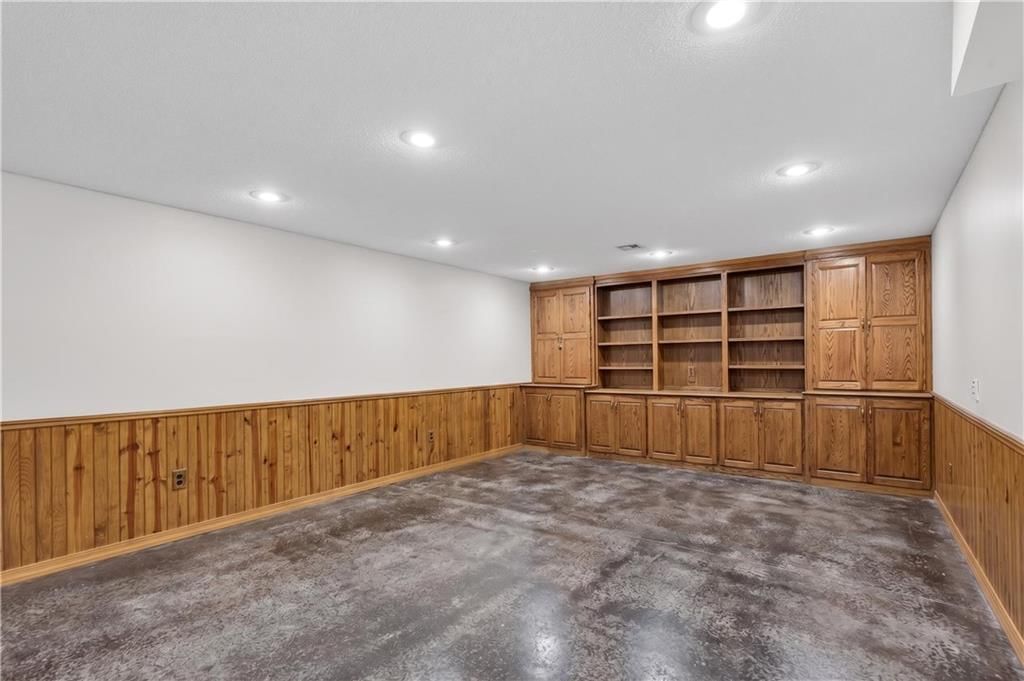 1301 Bitner Drive — photo 37