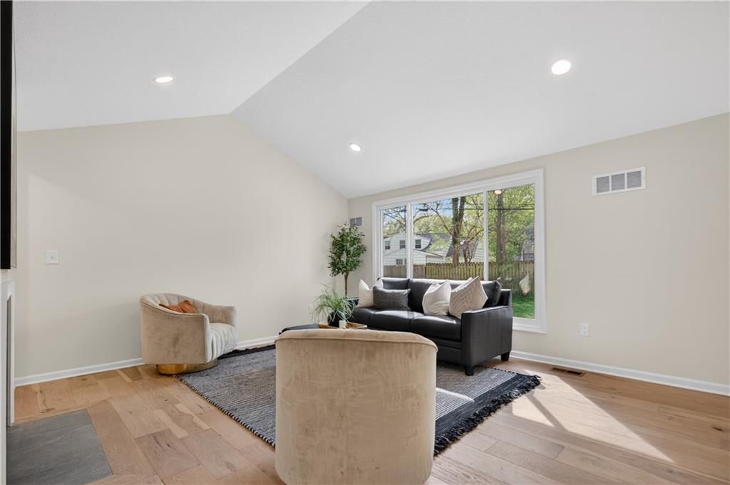 5105 W 73rd Street — photo 5