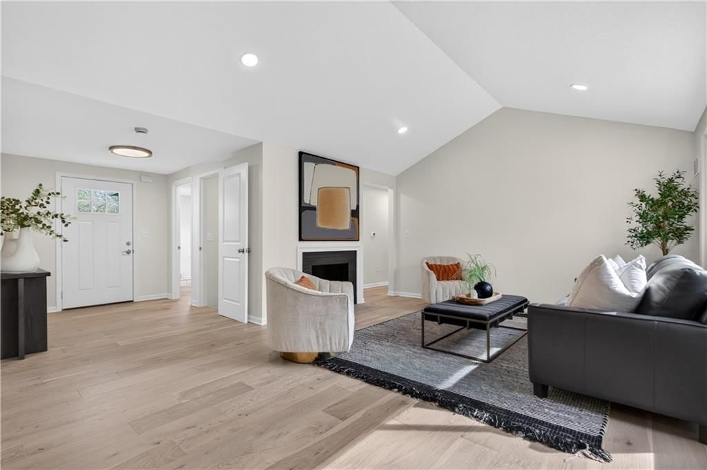 5105 W 73rd Street — photo 16