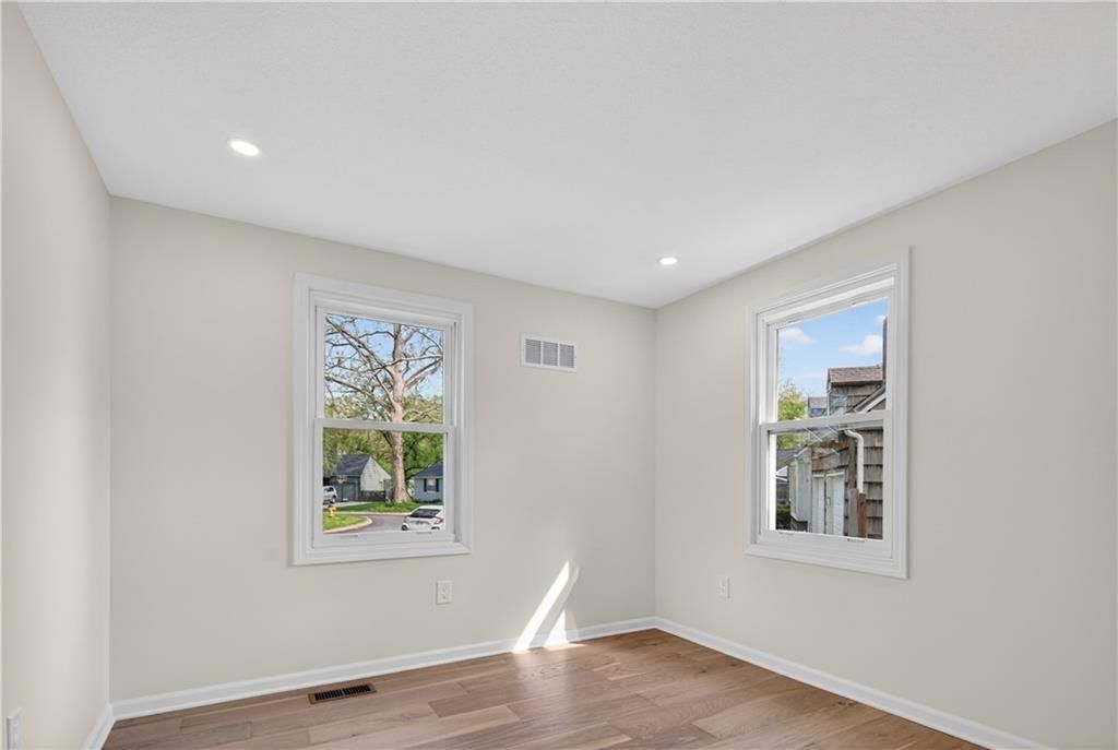 5105 W 73rd Street — photo 26