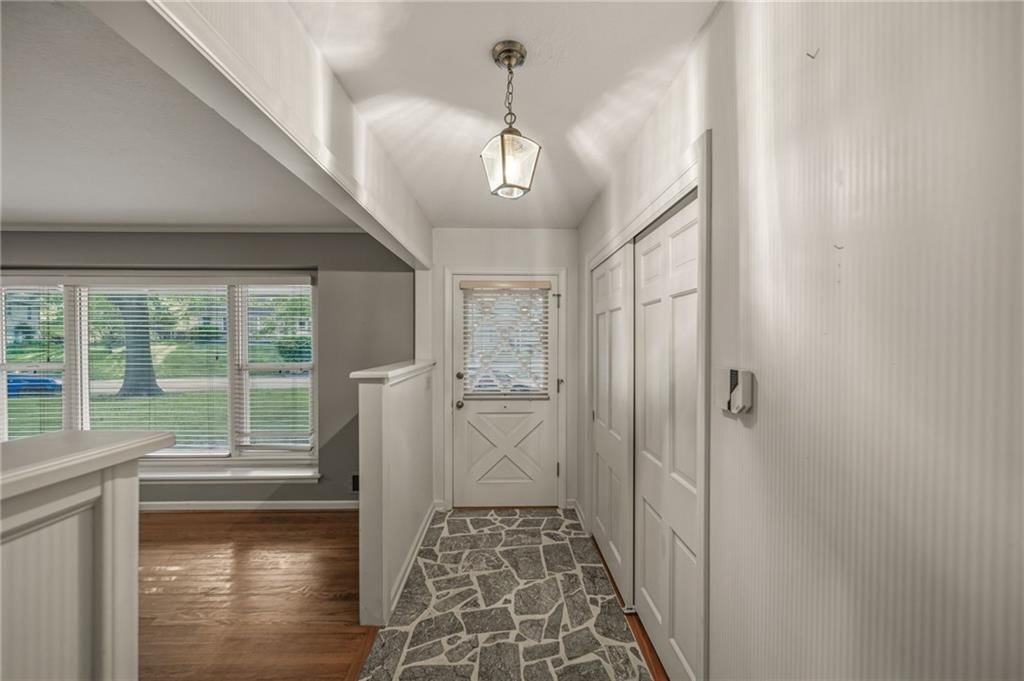 6317 Sterling Avenue — photo 6