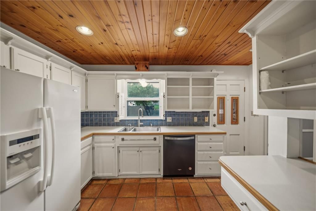 6317 Sterling Avenue — photo 21