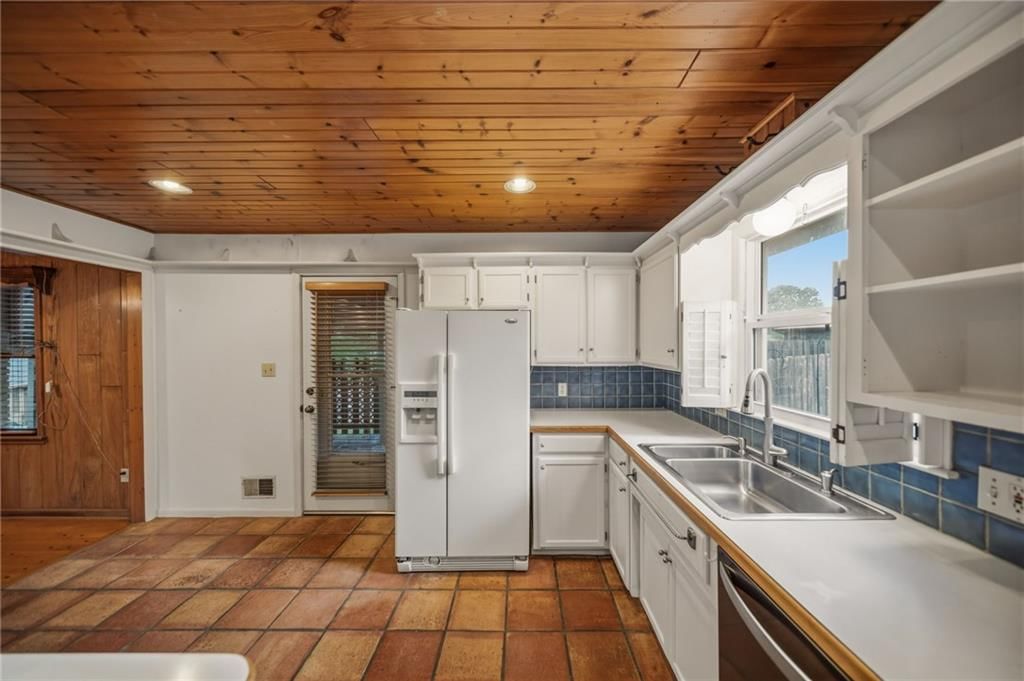 6317 Sterling Avenue — photo 22