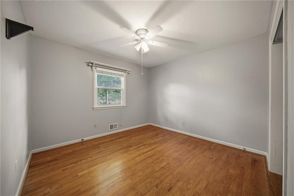 6317 Sterling Avenue — photo 28