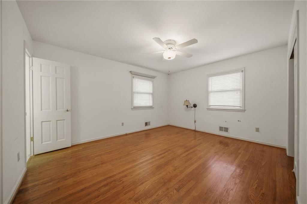 6317 Sterling Avenue — photo 30