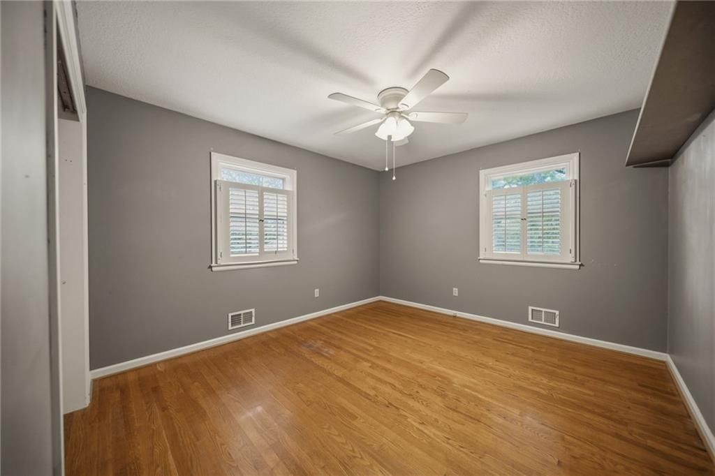 6317 Sterling Avenue — photo 33