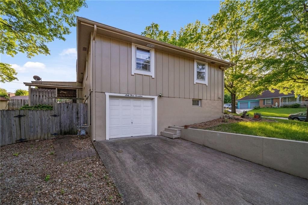 6317 Sterling Avenue — photo 46