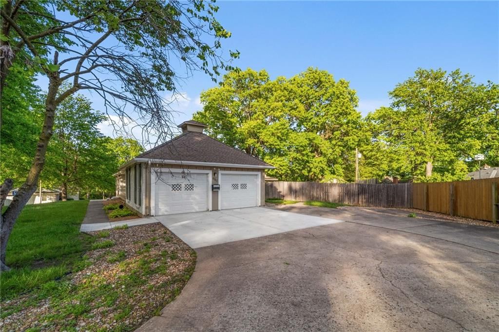 6317 Sterling Avenue — photo 47