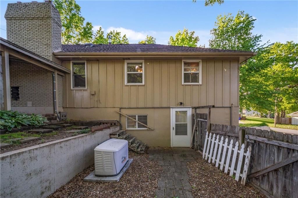 6317 Sterling Avenue — photo 69