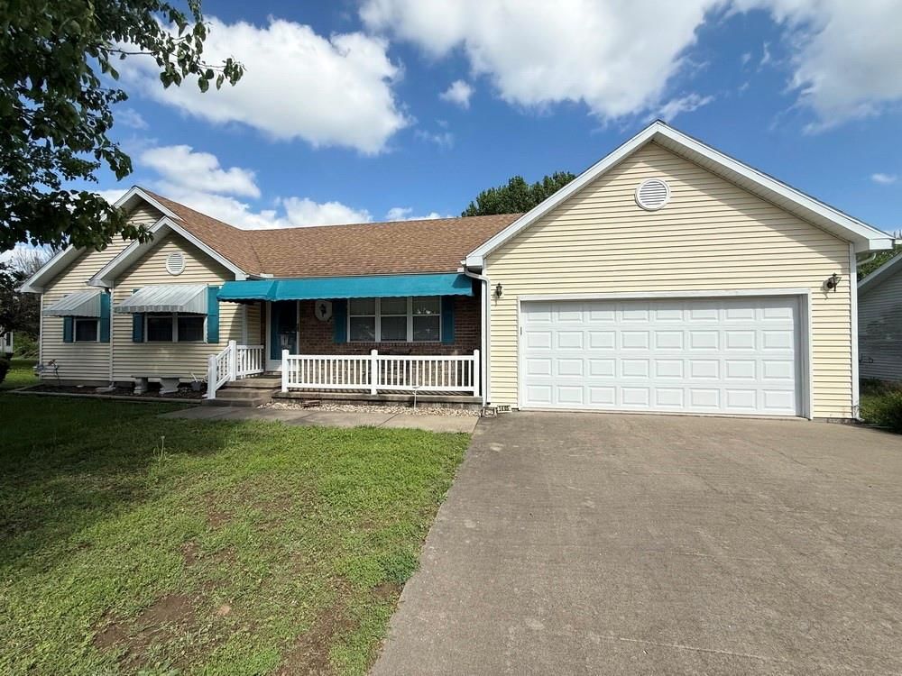 1405 S Schrock Street, El Dorado Springs, MO