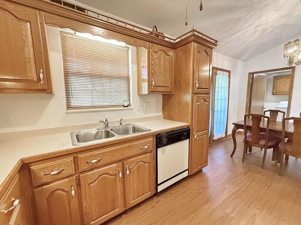 1405 S Schrock Street — photo 15