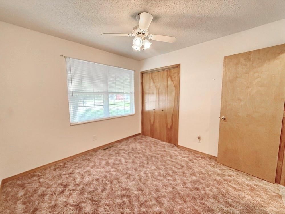 1405 S Schrock Street — photo 28