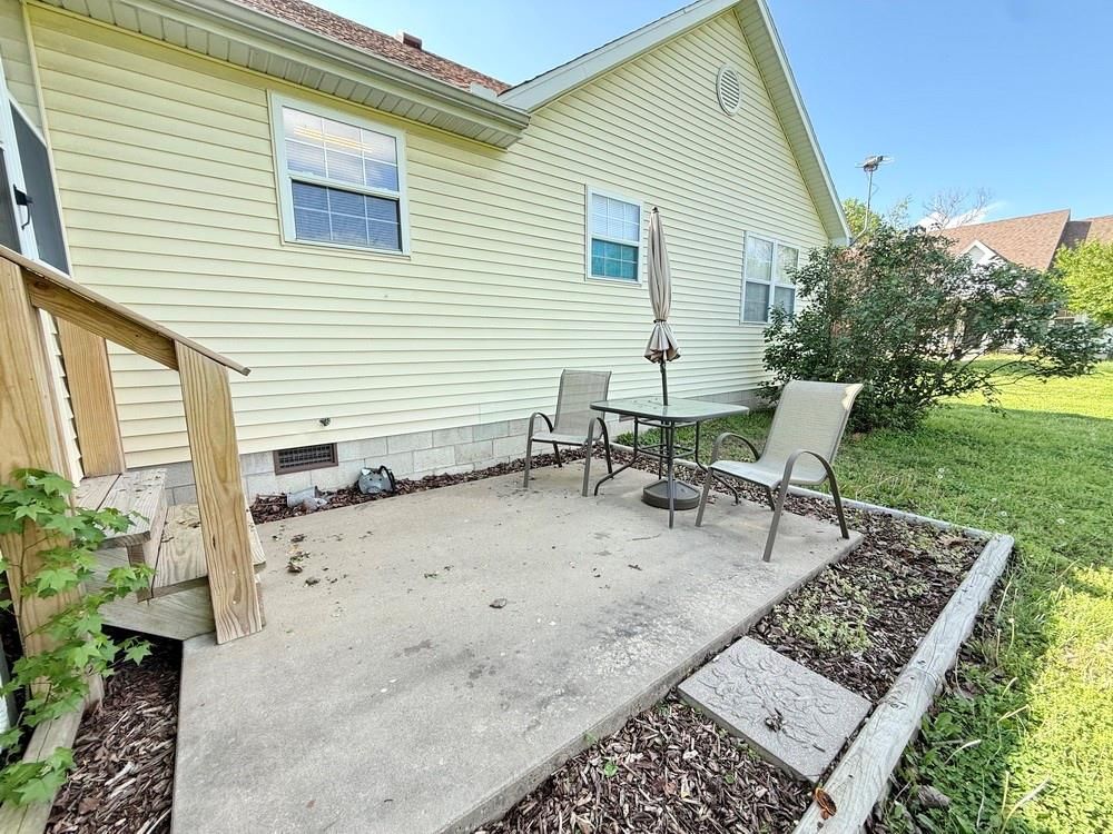 1405 S Schrock Street — photo 30
