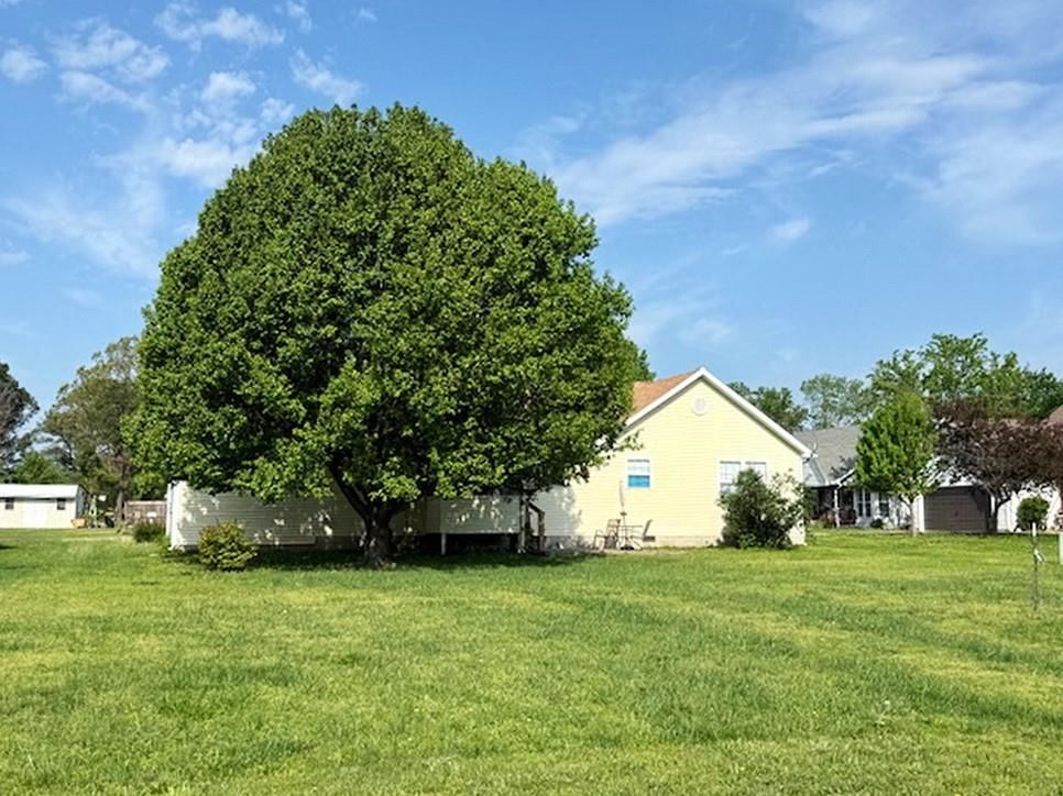 1405 S Schrock Street — photo 33