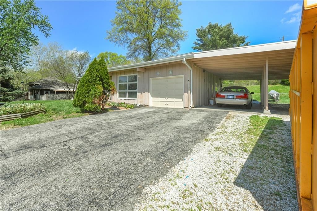 6328 Roswell Avenue — photo 3