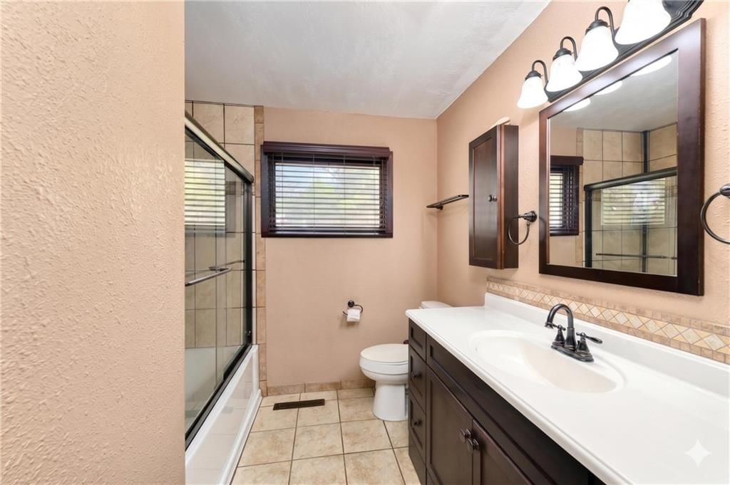 6328 Roswell Avenue — photo 13