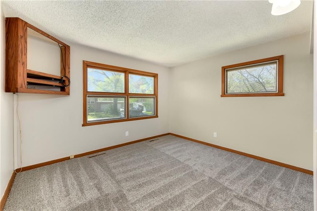 6328 Roswell Avenue — photo 14