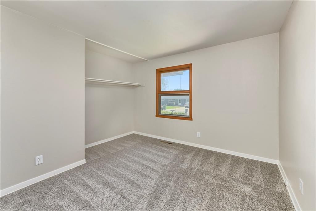 6328 Roswell Avenue — photo 15