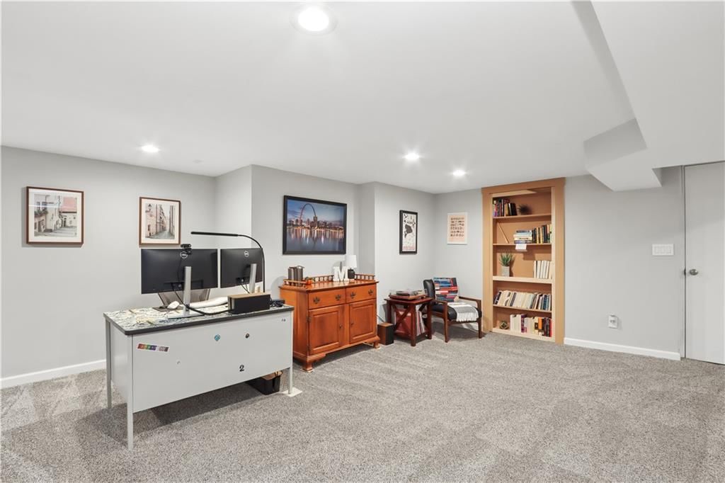 5313 Nieman Road W — photo 19