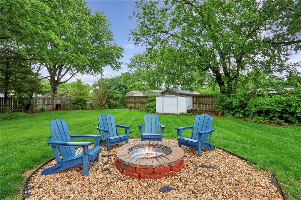 5313 Nieman Road W — photo 25