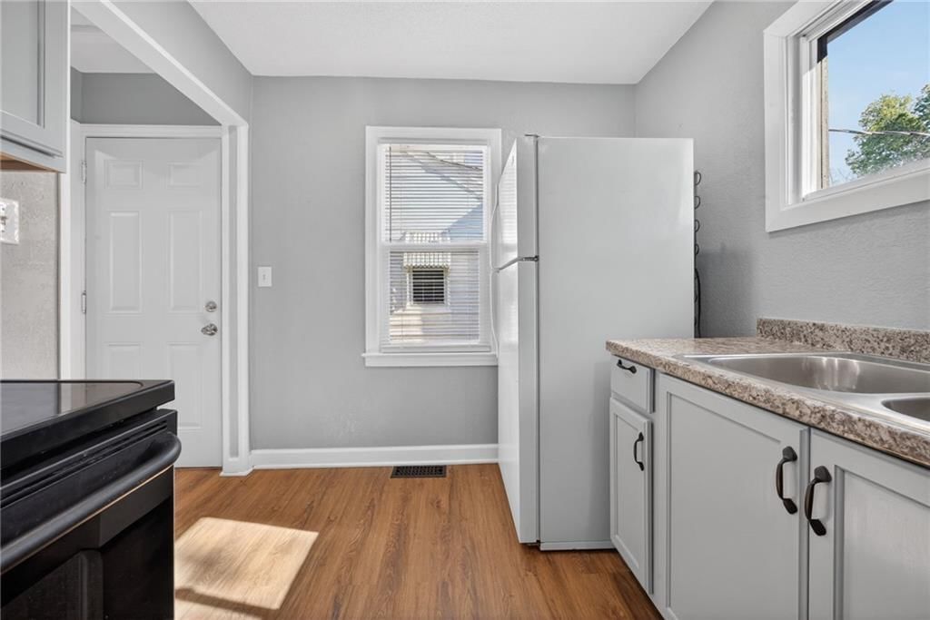 123 N Drury Street — photo 14