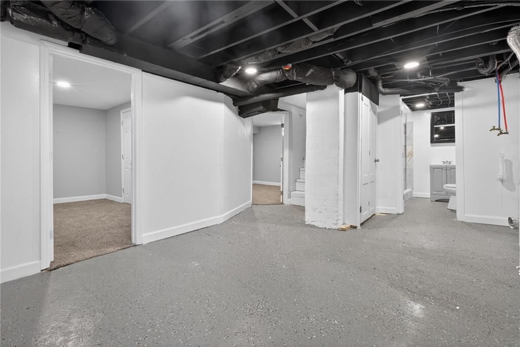 123 N Drury Street — photo 19