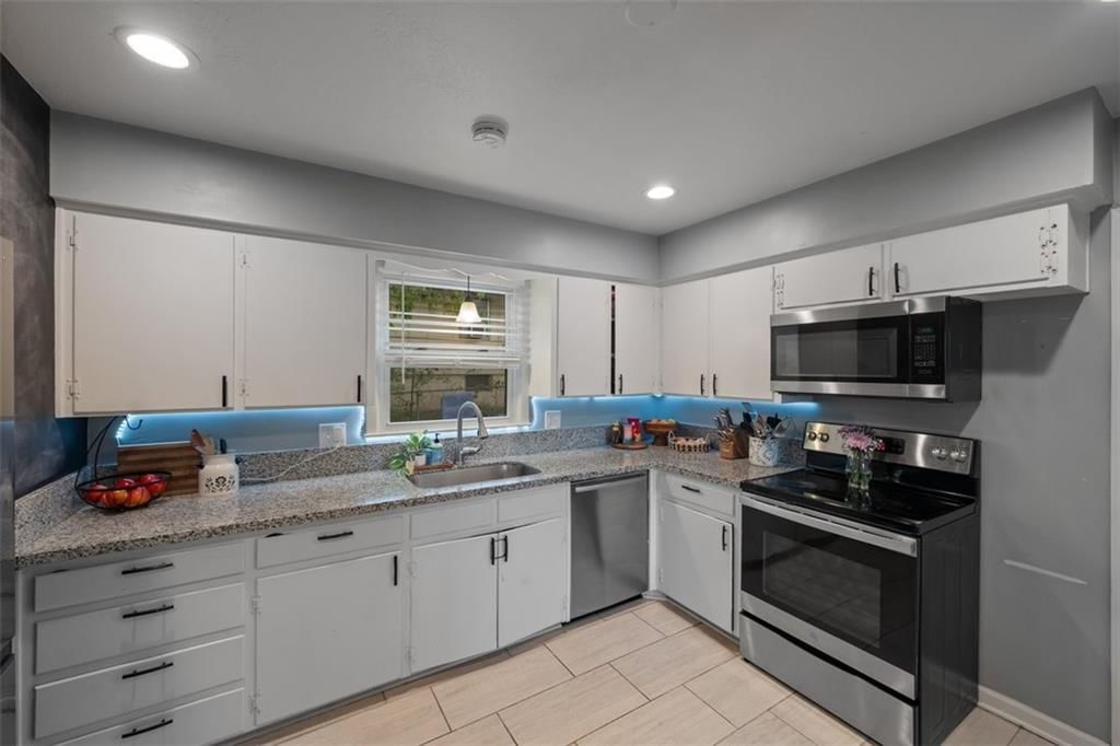 8500 Brooklyn Avenue — photo 7