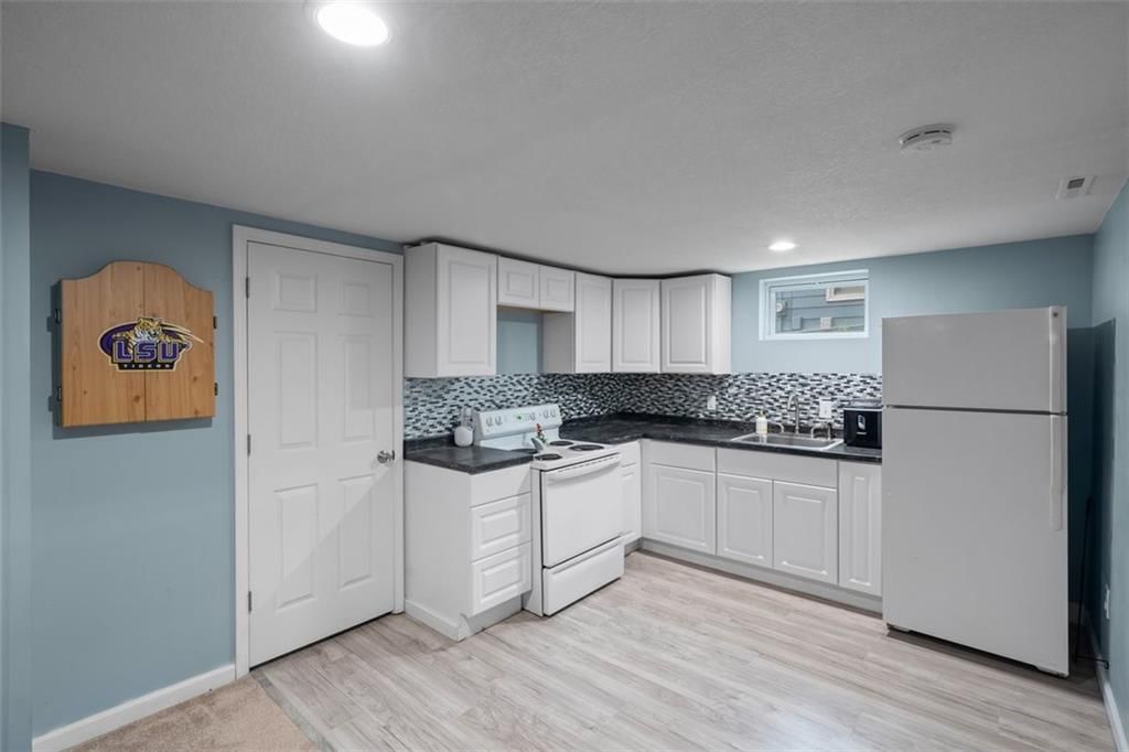 8500 Brooklyn Avenue — photo 22