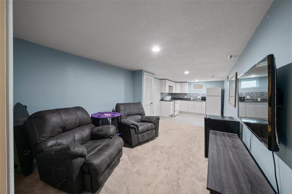 8500 Brooklyn Avenue — photo 24