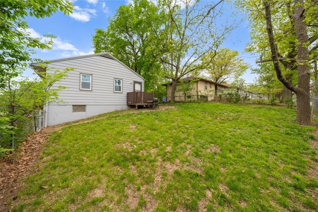 8500 Brooklyn Avenue — photo 25