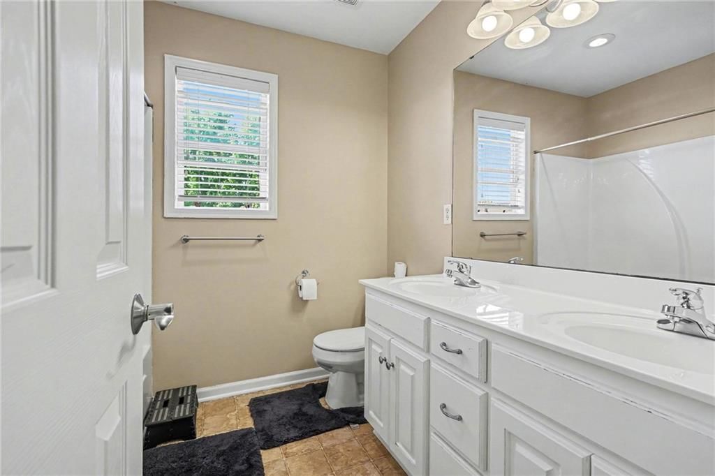 2107 NE Colonnade Avenue — photo 15
