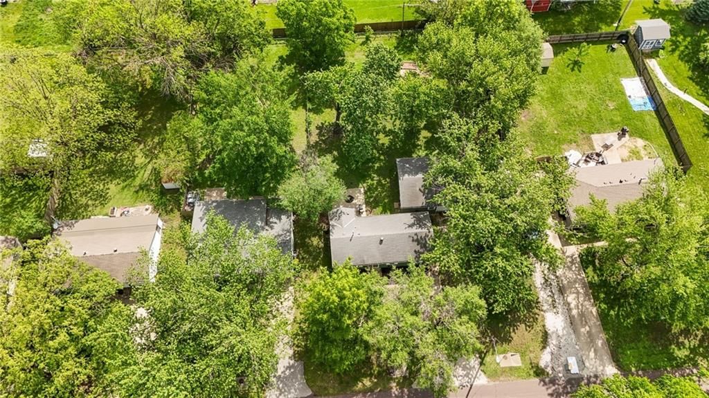 410 S Jefferson Street — photo 33