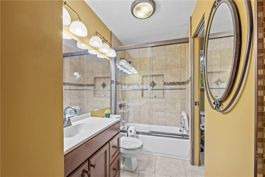 2101 NE 62nd Street — photo 13