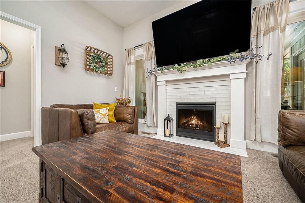208 S MARIMACK Court — photo 7