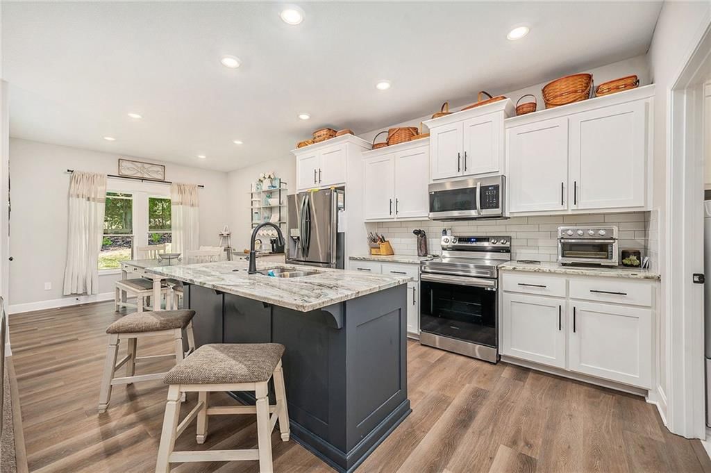 208 S MARIMACK Court — photo 10