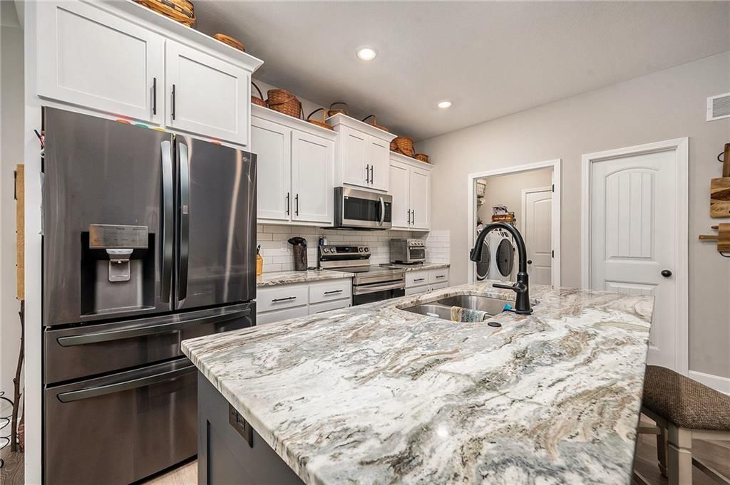 208 S MARIMACK Court — photo 11