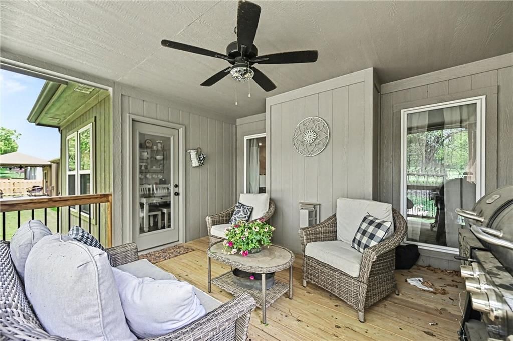 208 S MARIMACK Court — photo 27