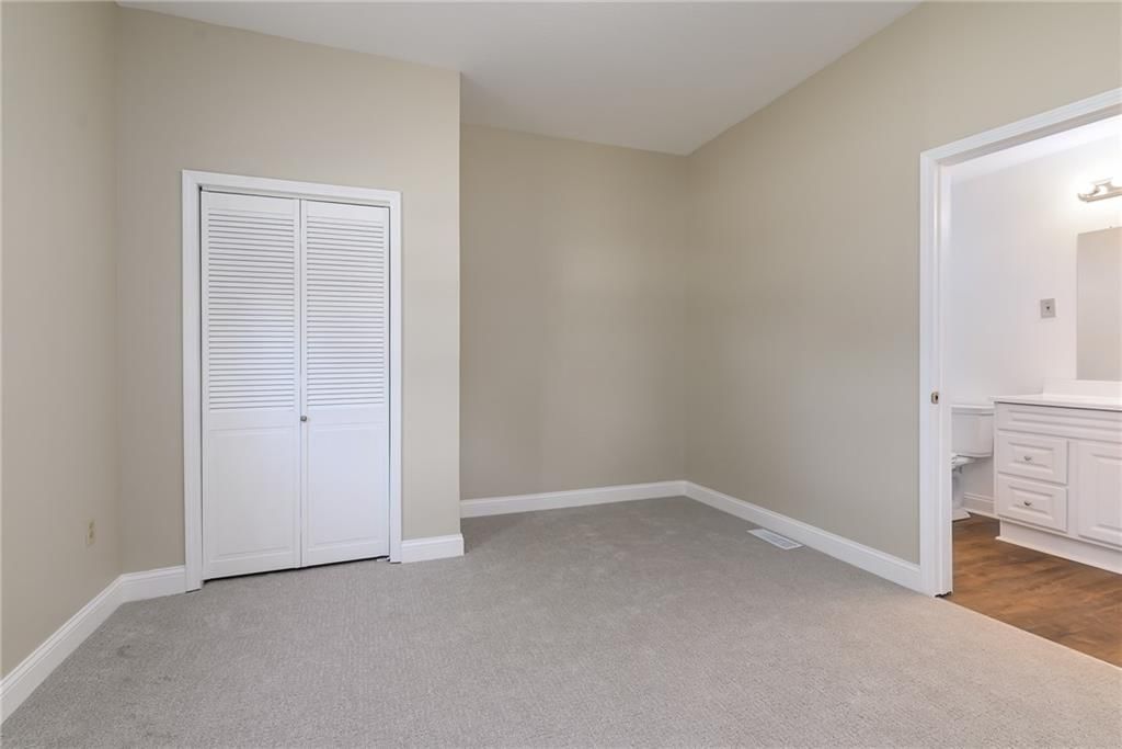 811 Dakota Street — photo 7