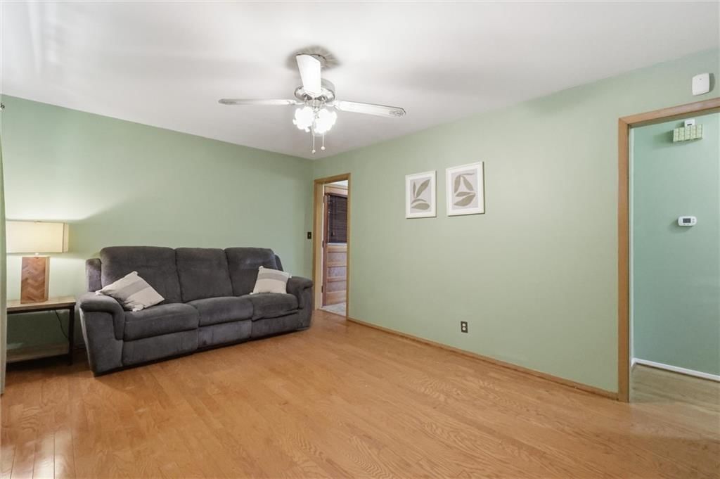 2305 S Crescent Avenue — photo 4