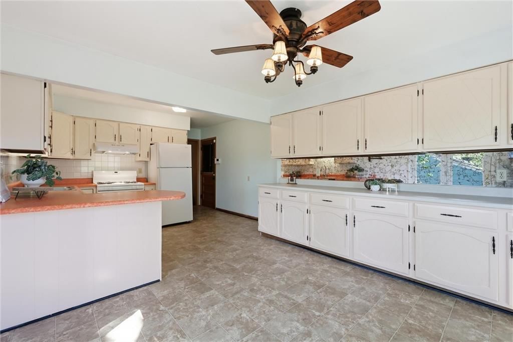 2305 S Crescent Avenue — photo 7