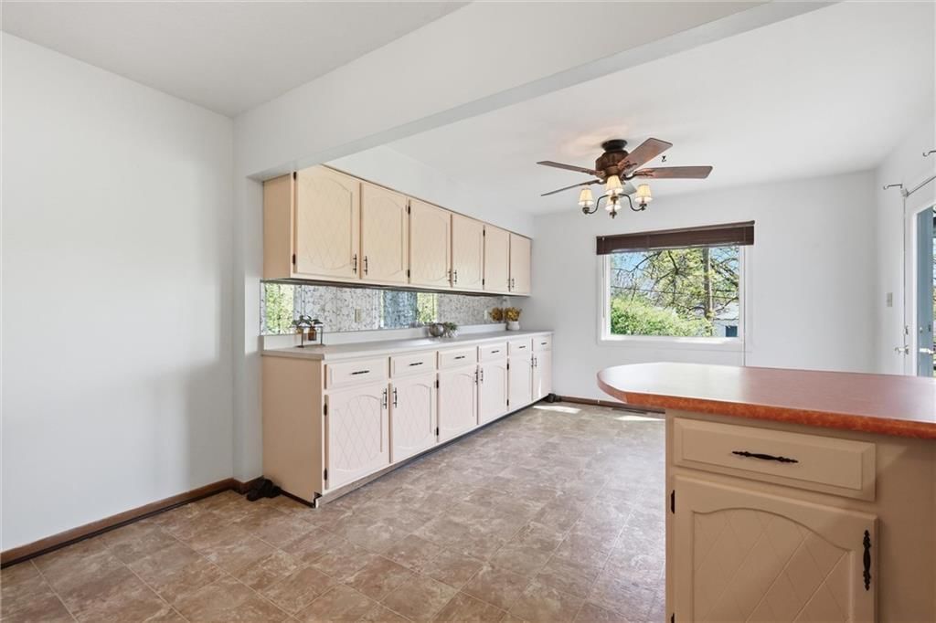 2305 S Crescent Avenue — photo 10